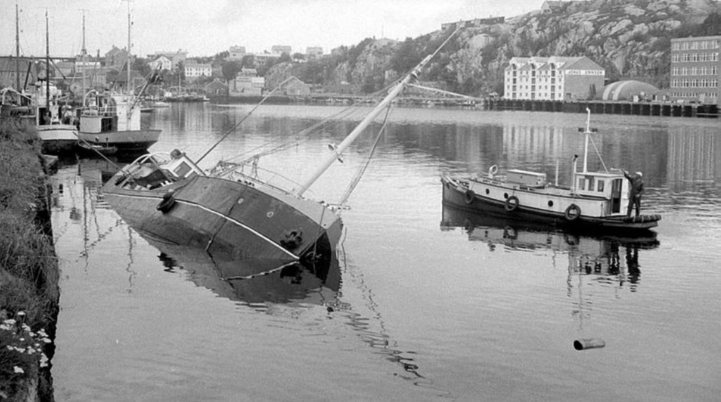 sunket båt 1969
