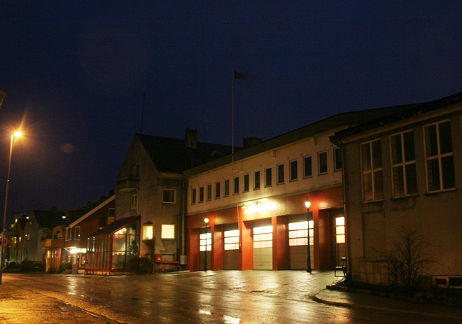 brannstasjonen natt